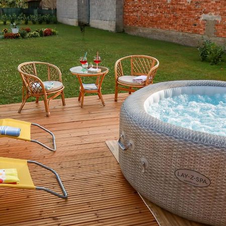 Guest House Studio Apartman Marina - With Jacuzzi, Free Parking, Pet Friendly Karlovac Exterior foto